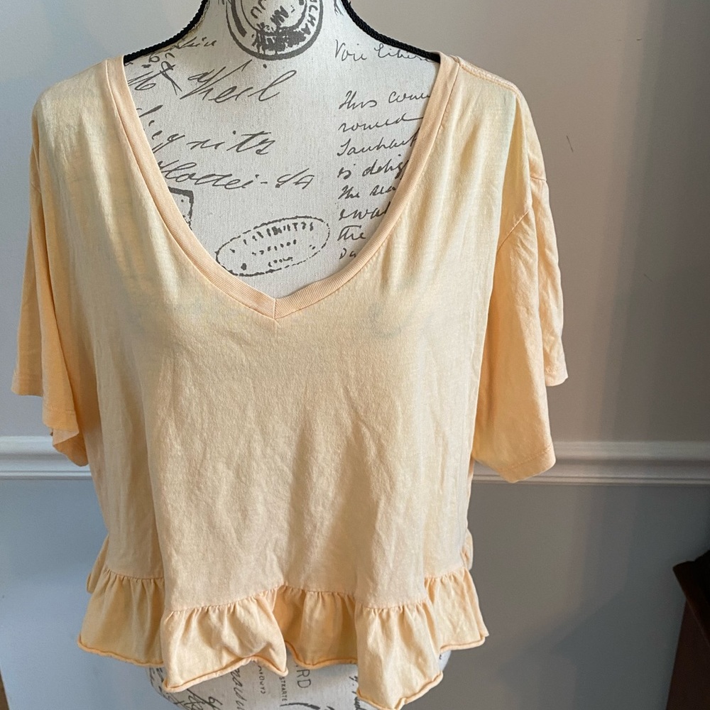 Wild Fable ruffle hem top